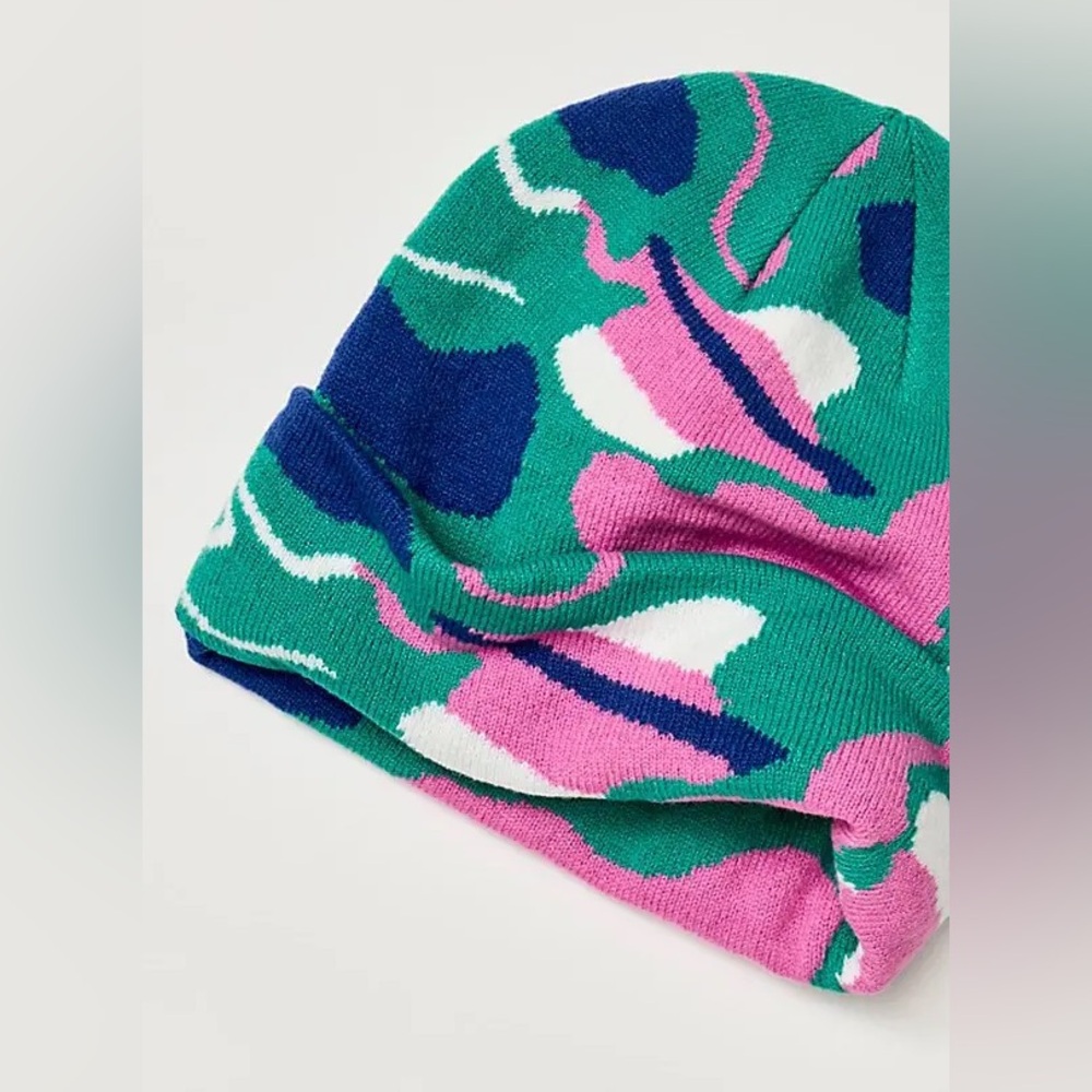 Free People Beanie NEW - Picture 2 of 5